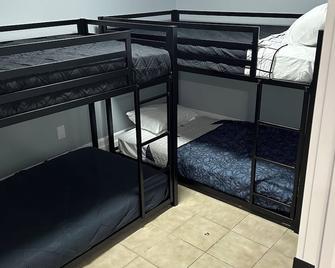 Cozy Apartment Minutes From Nyc - West New York - Chambre