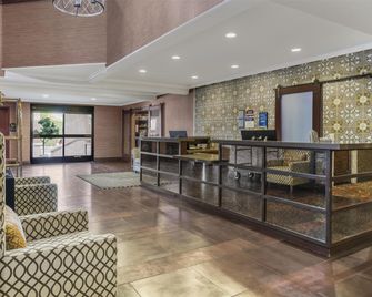 Best Western Plus Brookside Inn - Milpitas - Lobi