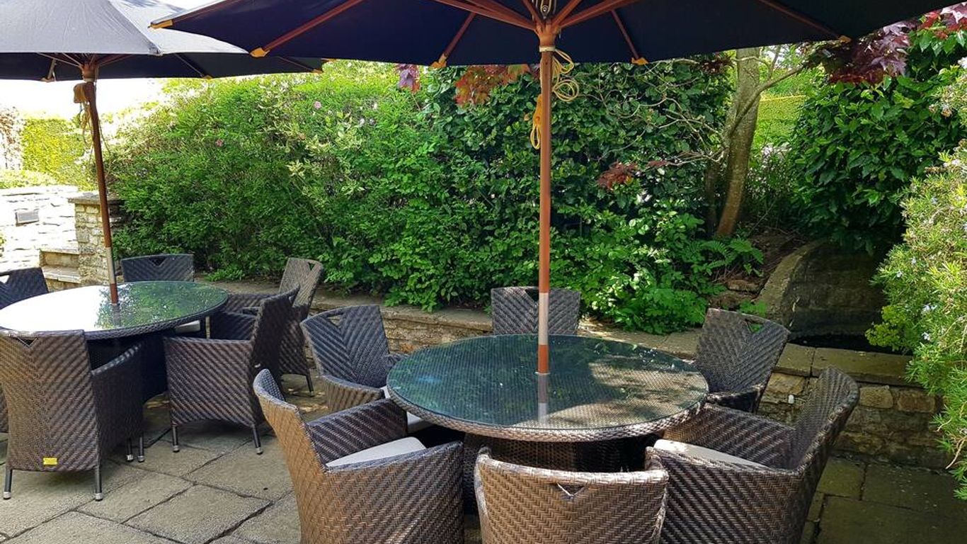 ذا كاربينترز آرمز