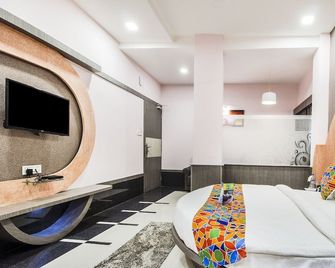 FabHotel Anmol's Classic Napier Town - Jabalpur - Slaapkamer