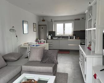 Finca Seño Donato Lomo La Santa - Tinajo - Kitchen