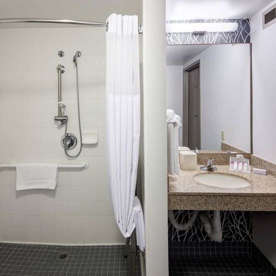 Bathroom view of Hilton Garden Inn Sacramento South Natomas