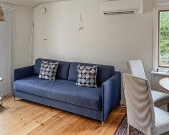 Gorgeous Home In Grisslehamn - Grisslehamn - Sala de estar