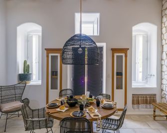 Euphoria Chora Naxos - Naxos - Dining room