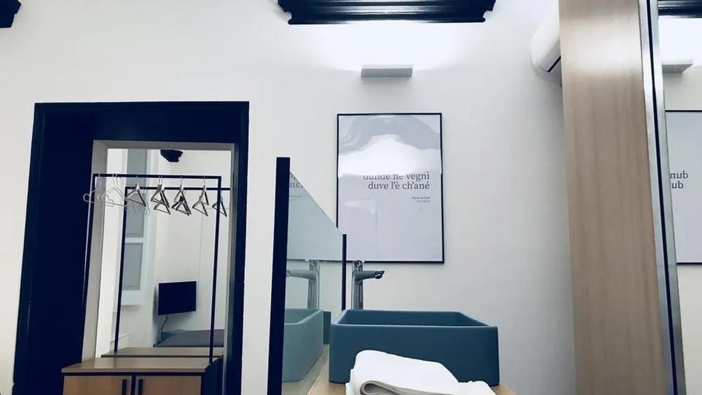 Genova Suite Art
