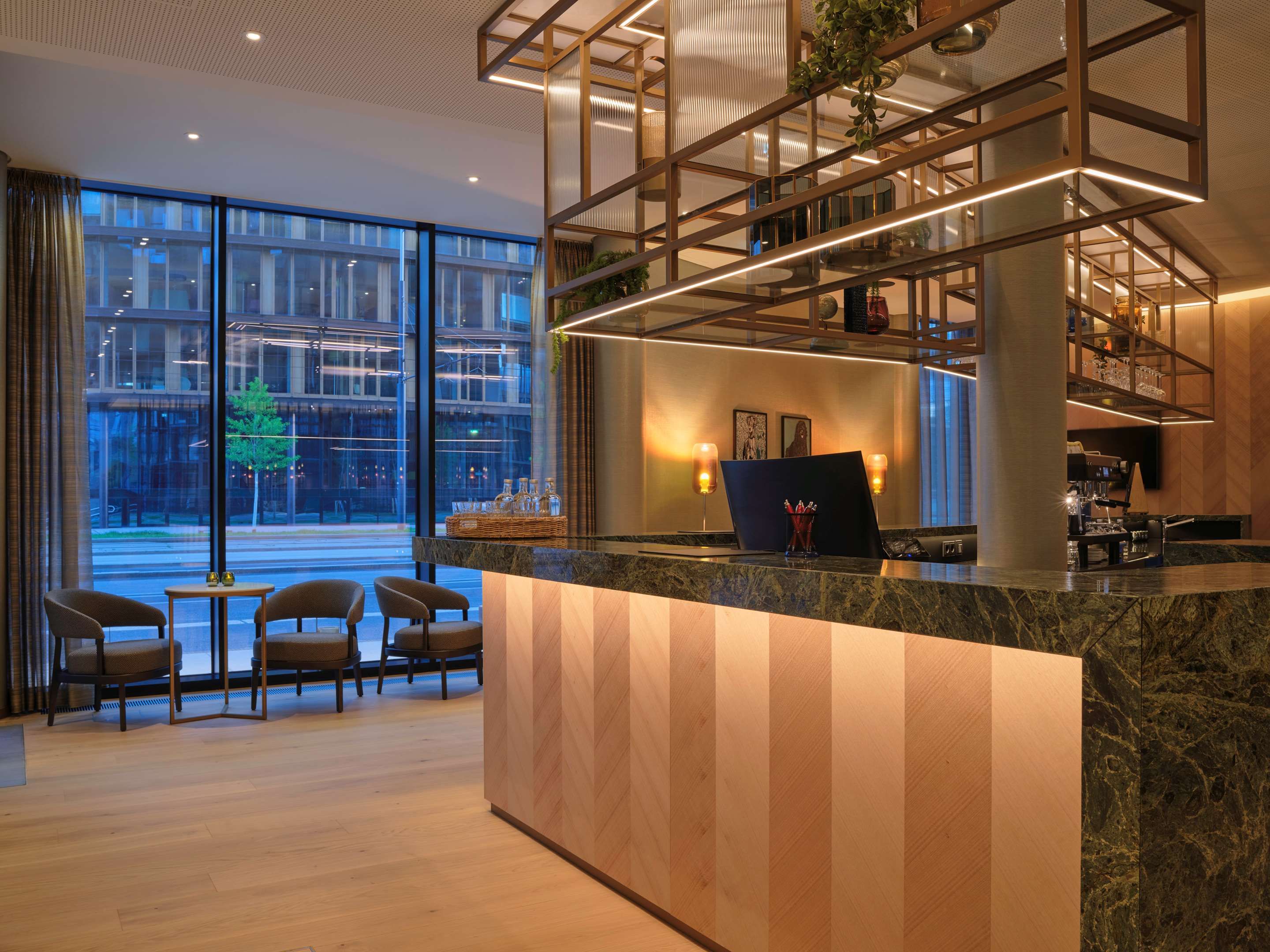 أدينا أبارتمنت هوتل فيينا بيلفيدري - فيينا - أفضل طعام