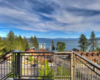 Pepper Tree Inn - Tahoe City - Balcony