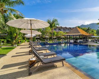 Kamala Beach Resort, A Sunprime Resort - SHA Plus - Kamala - Pool