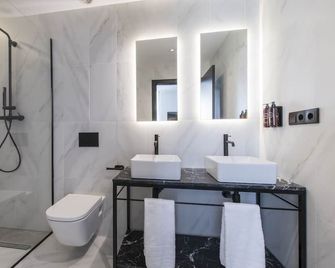 Rs Boutique Apartments - Alicante - Baño