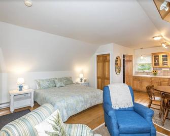 Private Access Studioking Bedwifiall The Amenities Of A Hotel5 Experience - East Hampton - Bedroom