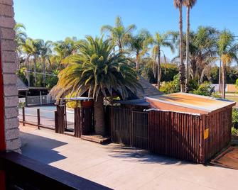 Central Jetty Motel - The Entrance - Balkón