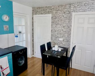 South Stack Bungalow - Holyhead