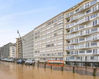 Apartment next to the casino - Blankenberge - Building