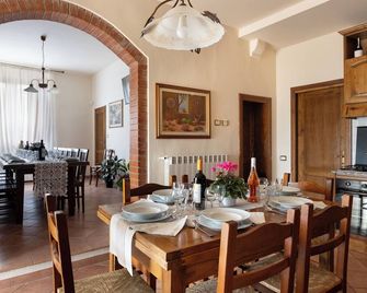 'A Casa DI Franca' Private Villa In Chianti a Rural Refuge For Families - Gambassi Terme - Dining room