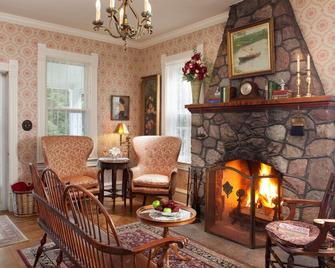 Thorp House Inn & Cottages - Fish Creek - Lobby