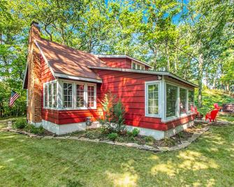 Hillside Cottage - New Buffalo - Building