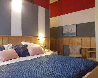 Hotel Azzurra - Salsomaggiore Terme - Ložnice
