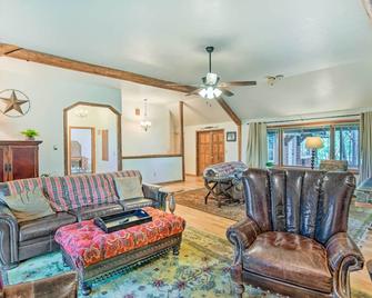 Moose Park Lodge Charming Walden Retreat! - Walden - Sala de estar