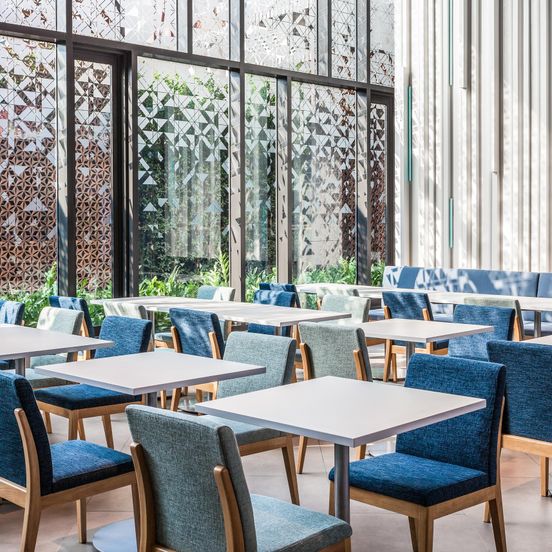 Holiday Inn Express Bangkok Soi Soonvijai By IHG