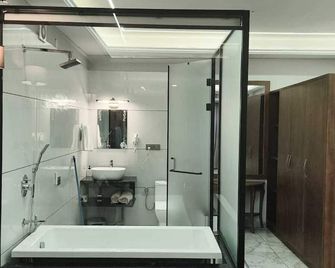 Hotel Devaan - Bathinda - Bathroom