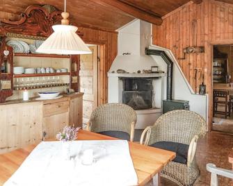 Beautiful home in Hemsedal with kitchen - Hemsedal - Dining room