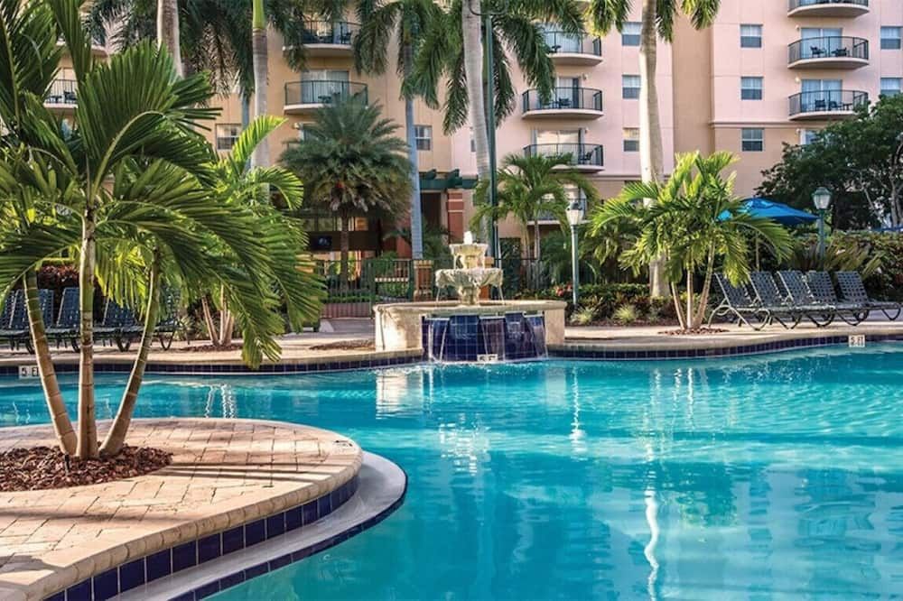 Resort Managed 2 BR -Sleeps 8 at Wyndham Palm Aire -Pools, Free Beach Shuttle! - Coconut Creek - Piscine