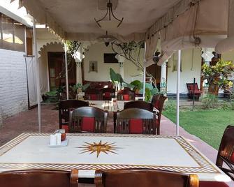 Kintsugi at Rangniwas - Udaipur - Patio
