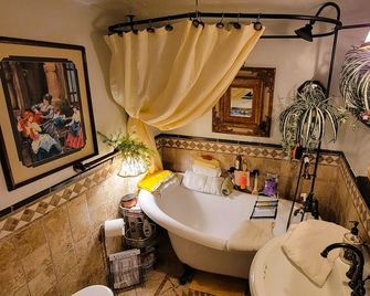 Billie's Backpackers Hostel - Fairbanks