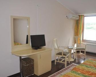 Complex Domneasca - Seimeni