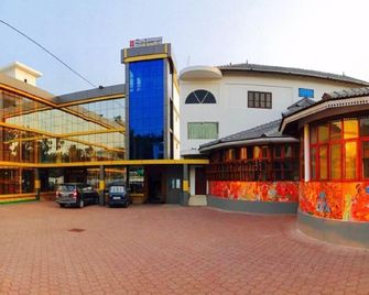 Gokulam Heritage Plaza - Kalpetta - Gebouw