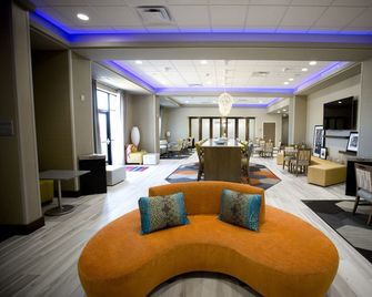 Hampton Inn Blue Ash Cincinnati - Blue Ash - Lounge
