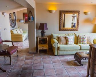 Hotel Carabeo - Nerja - Living room