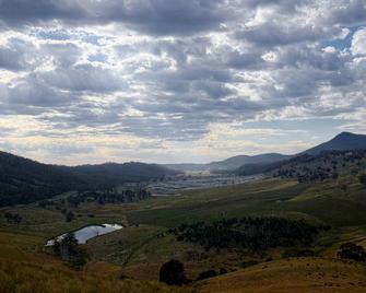 28 Gates Luxury Farmstay and Fishery - New Norfolk