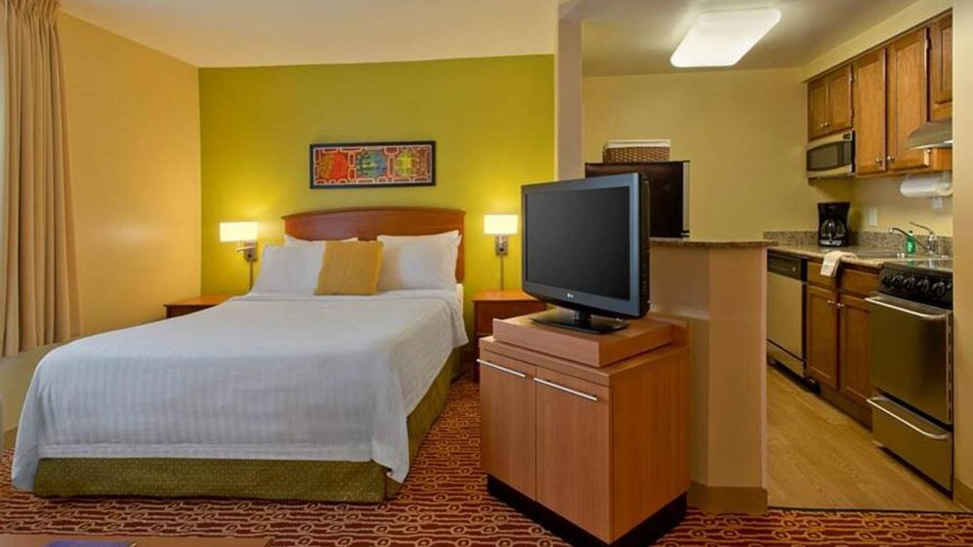 TownePlace Suites by Marriott Cleveland Westlake