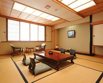 Hamasaka Onsen Totoya - Shin'onsen - Essbereich