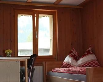 Harri's BnB in Kandersteg, Ferienwohnung - Kandersteg - Chambre
