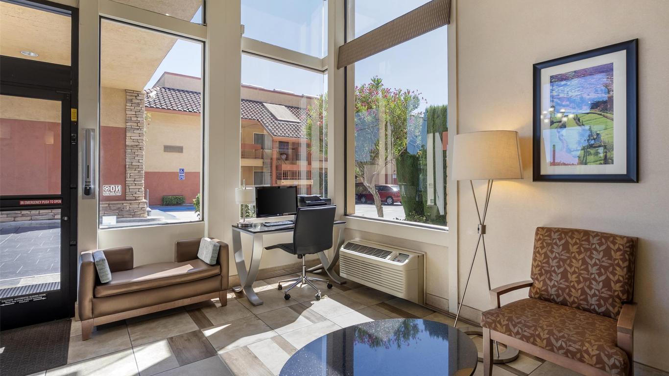 Best Western Plus Inn of Hayward