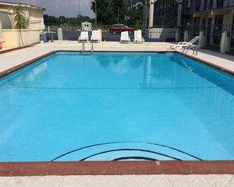 American Inn Morrilton - Morrilton - Piscina
