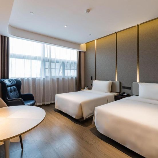 Atour Hotel Nanjing Olympic Sports Center Tianhe Plaza image 1