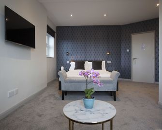 Asperion Hotel - Guildford - Bedroom