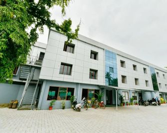 Vembanad Tourist Home by OYO Rooms - Vaikom - Gebouw