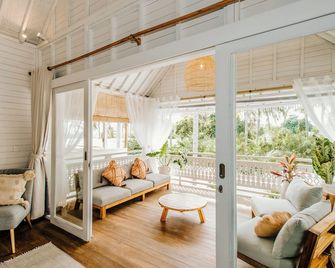 Villa Love Lembongan - Nusa Penida - Vardagsrum