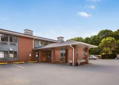 Quality Inn - Harpers Ferry - Building