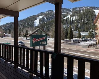 Ponderosa Lodge, an Ascend Collection Hotel - Red River - Balkon