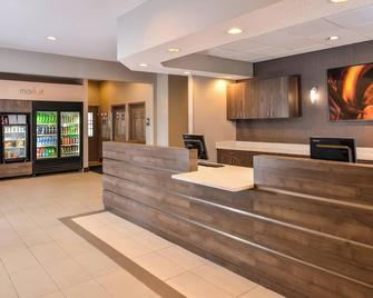 Residence Inn by Marriott Branson - Branson - Front desk
