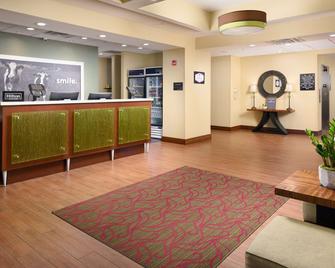 Hampton Inn Kimball - South Pittsburg - Front desk