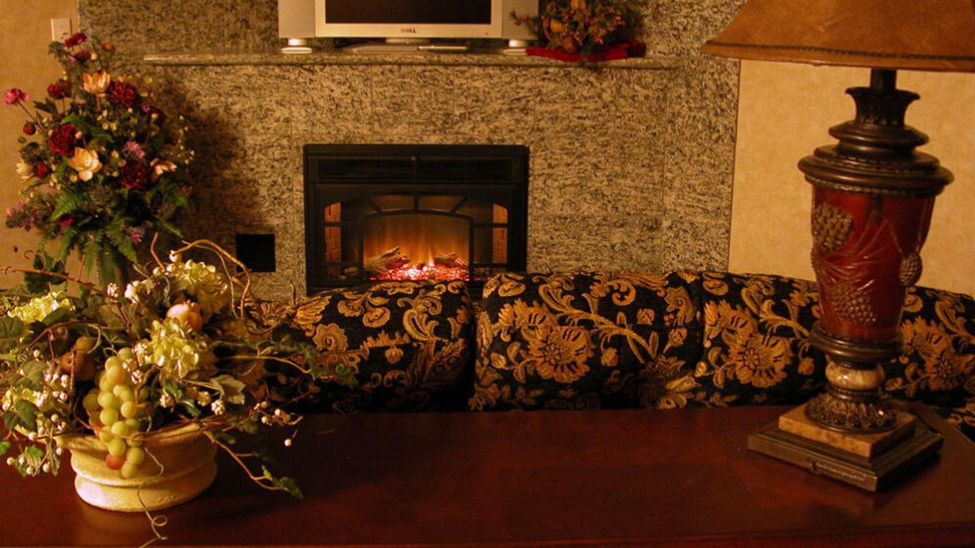 Rushmore Express & Suites