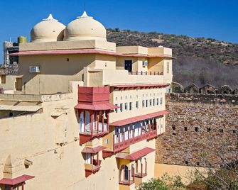 Ramathra Fort- 60 km from Ranthambore - Gangāpur City - Edificio