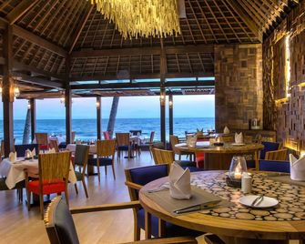 The Chandi Boutique Resort & Spa - מטראם - מסעדה