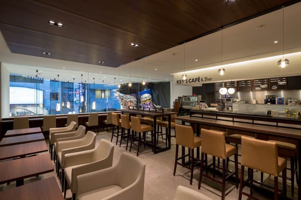 فيرست كابين أكاساكا